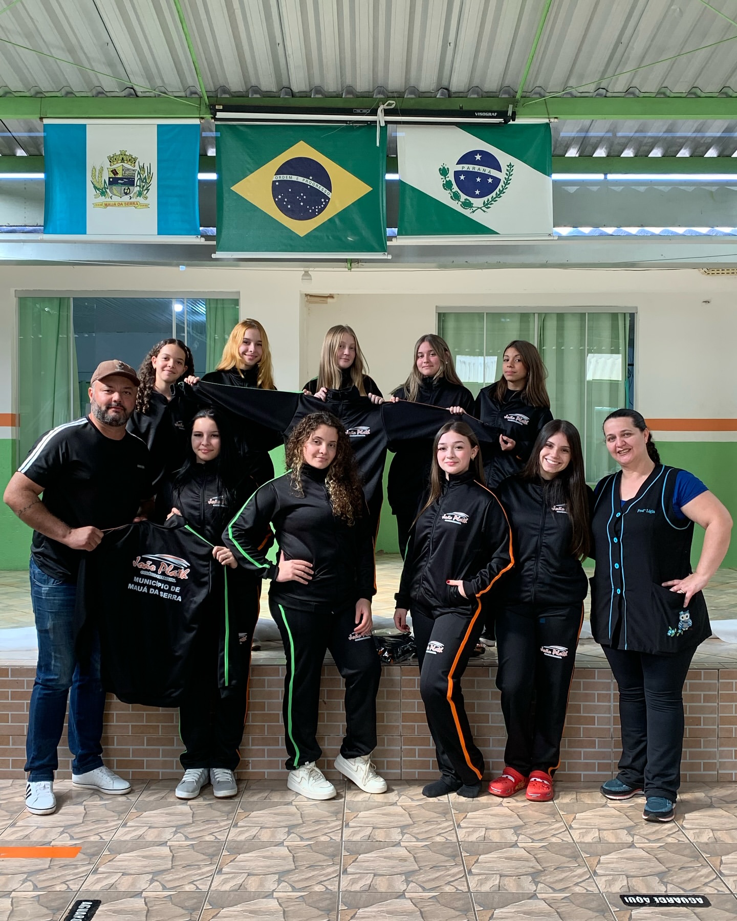 Agasalhos para nossos alunos participantes dos Jogos Escolares